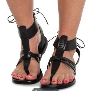 Matisse Black Leather Gladiator Sandals